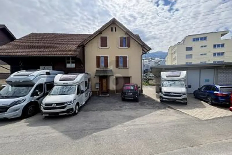 EXCLUSIF, ENSOLEILLÉ ET AVEC BIEN IMMOBILIER EXISTANT, 8852 Altendorf, Schwyz, CH