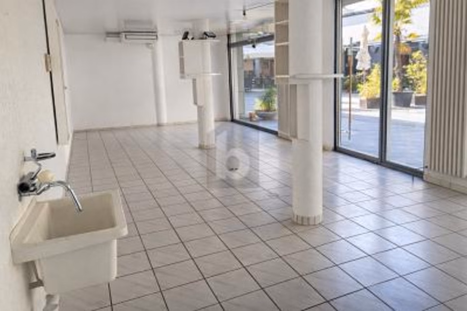 VISIBLE, PRATIQUE ET CENTRAL, 3960 Sierre, Valais/Wallis, CH