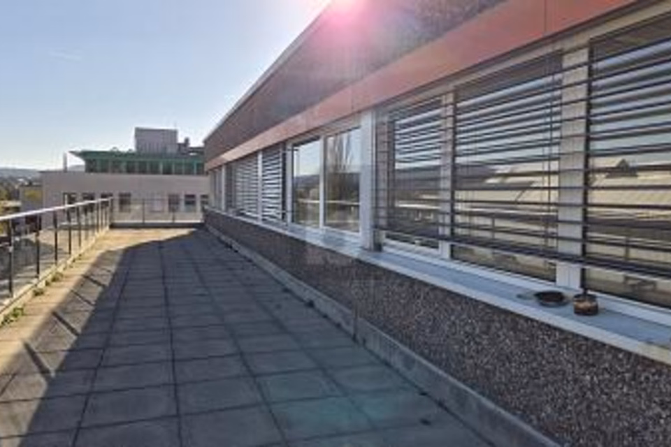 RISTRUTTURATO - PERSONALIZZABILE CON TERRAZZA, 8306 Brüttisellen, Zurich, CH