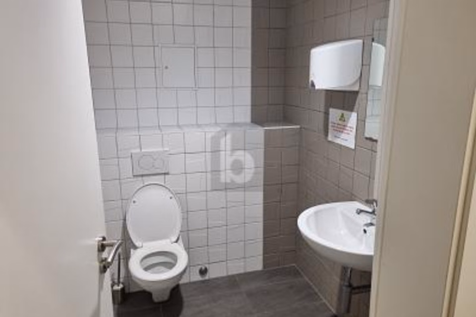AMPIO SPAZIO, OTTIMA POSIZIONE, 1052 Le Mont-Sur-Lausanne, Vaud, CH