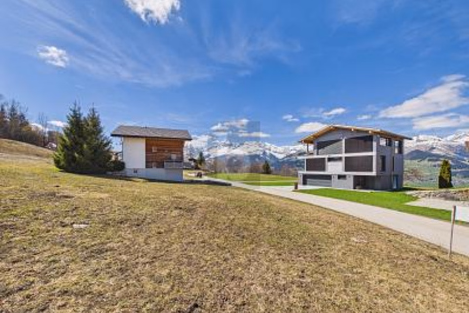 TERRAIN DE RÊVE AVEC SKI-IN/SKI-OUT, 7134 Obersaxen, Grisons, CH
