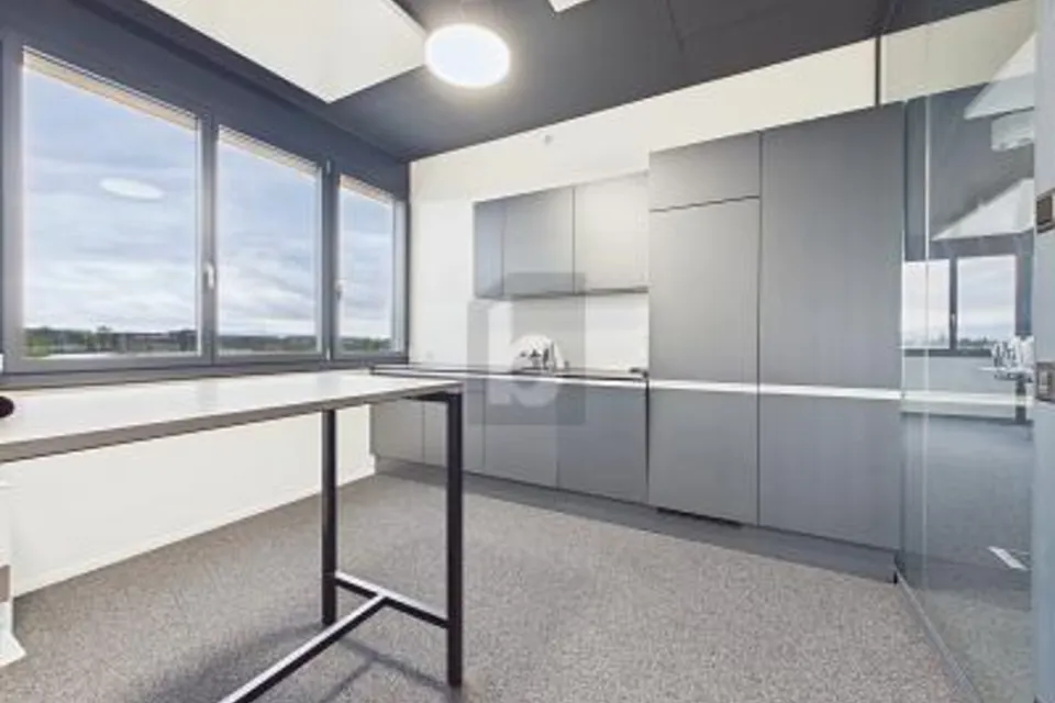 Like-new Near Train Station and Motorway Access, 6023 Rothenburg, Lucerne, CH