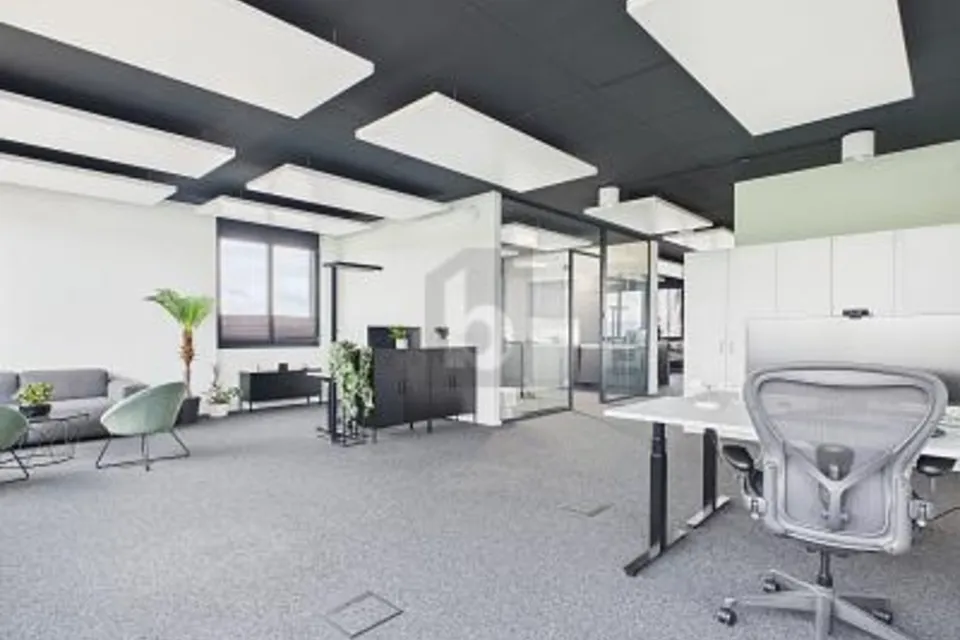 Like-new Near Train Station and Motorway Access, 6023 Rothenburg, Lucerne, CH