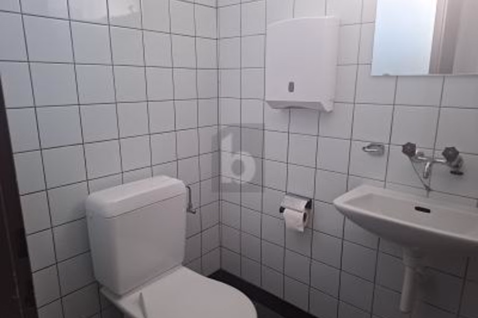 LUMINOSO, SPAZIOSO, BEN POSIZIONATO, 2900 Porrentruy, Jura, CH