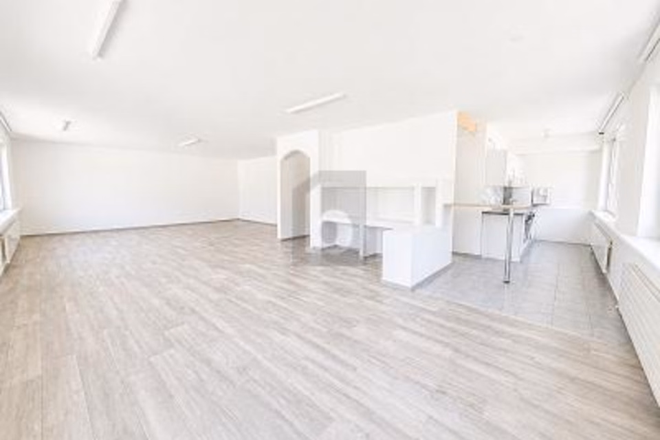 POLIVALENTE CON CUCINA E BAGNO, 4203 Grellingen, Basel-Landschaft, CH