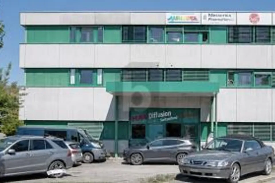 VERSATILE, PRACTICAL & FLEXIBLE, 1027 Lonay, Vaud, CH