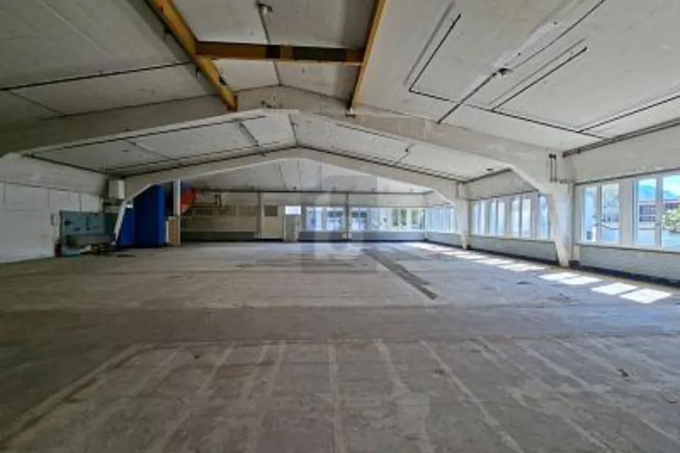SPAZIO COMMERCIALE MULTIFUNZIONALE, 6362 Stansstad, Nidwalden, CH