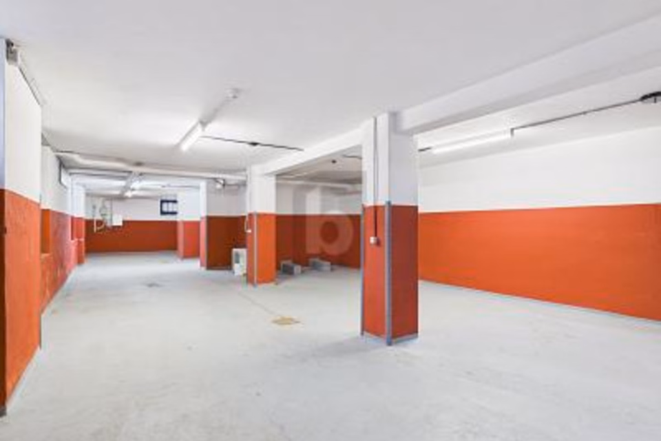 AMPI SPAZI – MOLTEPLICI UTILIZZI!, 4562 Biberist, Solothurn, CH