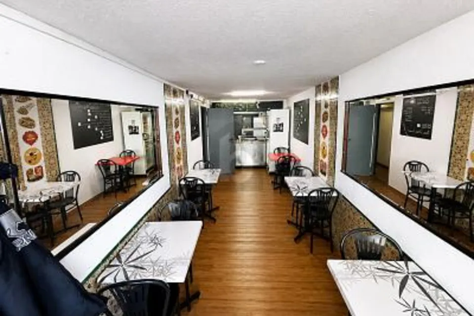 SITUATION EXCEPTIONNELLE ET RENDEMENT STABLE, 1400 Yverdon-les-Bains, Vaud, CH
