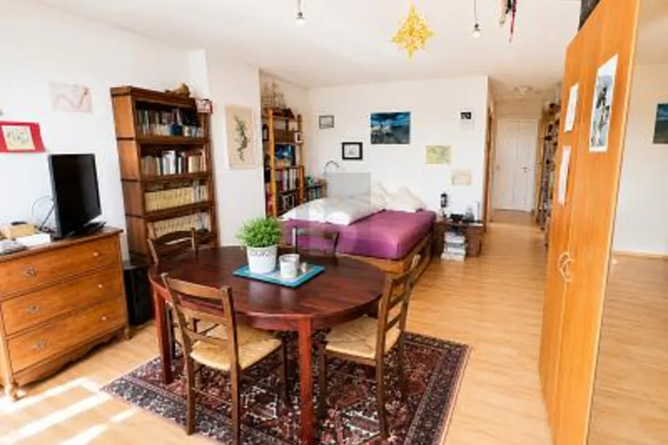 SITUATION EXCEPTIONNELLE ET RENDEMENT STABLE, 1400 Yverdon-les-Bains, Vaud, CH