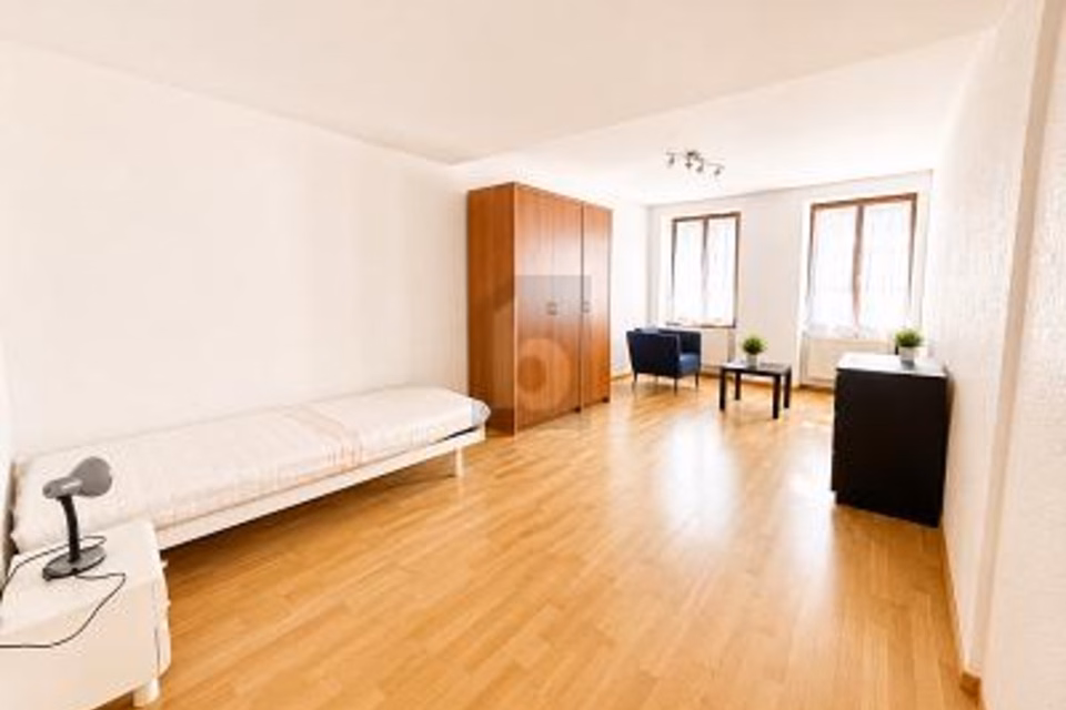 SITUATION EXCEPTIONNELLE ET RENDEMENT STABLE, 1400 Yverdon-les-Bains, Vaud, CH