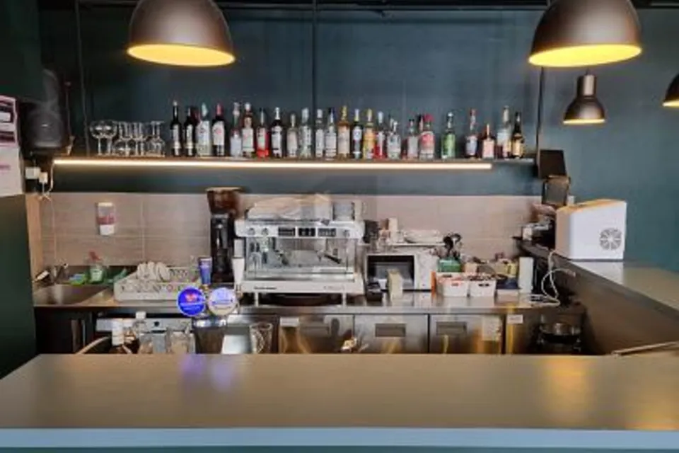 CAFE BAR DANS QUARTIER ST-ROCH !, 1004 Lausanne, Vaud, CH