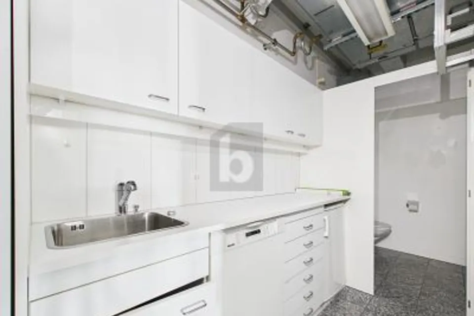 SPACIEUX À UN EMPLACEMENT IDÉAL, 4950 Huttwil, Bern, CH
