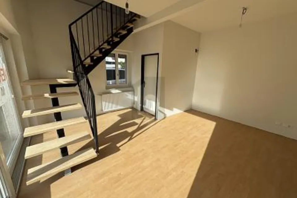 ARRIVER, S'INSTALLER, DÉCOLLER, 4133 Pratteln, Basel-Landschaft, CH