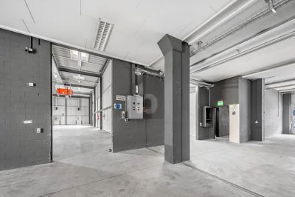 GROSSZÜGIG, STRUKTURIERT UND PROFESSIONELL, 8600 Dübendorf, Zurich, CH