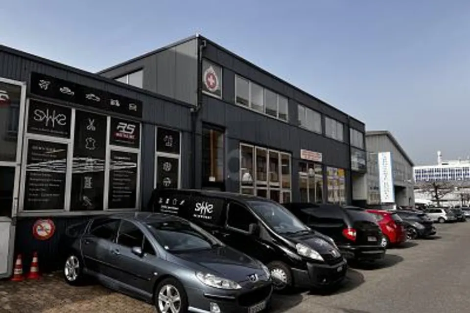 ESPACE DE TRAVAIL MODERNE ET INSPIRANT, 1227 Carouge GE, Geneva, CH
