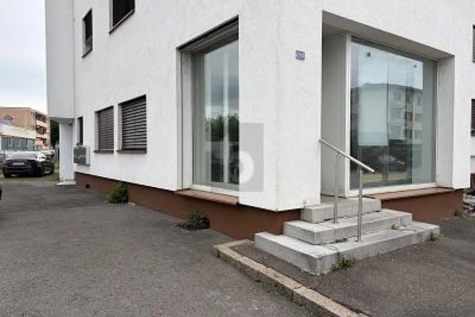 Molto frequentato, ideale per clientela di passaggio, 8302 Kloten, Zurich, CH