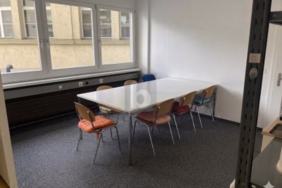 MAGNIFIQUE LOCAUX COMMERCIAUX, 2500 Biel/Bienne, Bern, CH