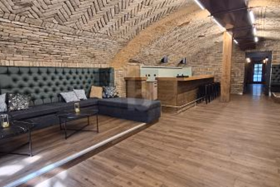 ATTRAKTIV UND GROSSZÜGIG, 8902 Urdorf, Zurich, CH