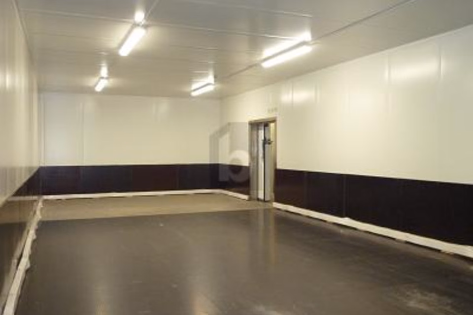2 Kühlräume und Büro nahe Yverdon!, 1432 Gressy, Vaud, CH