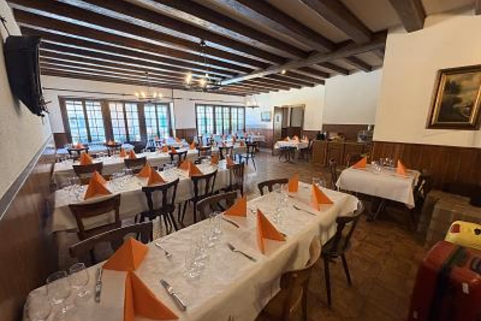 RENTABEL, FLEXIBEL & ZENTRAL, 1535 Combremont-le-Grand, Vaud, CH