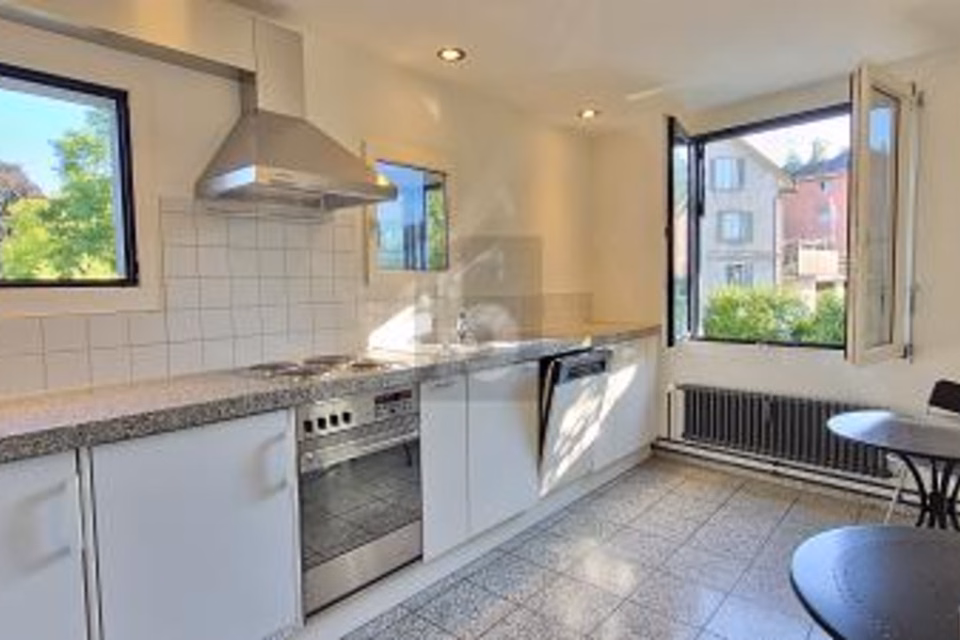 50% DI SCONTO PER 1 ANNO IN POSIZIONE PERFETTA, 8620 Wetzikon ZH, Zurich, CH
