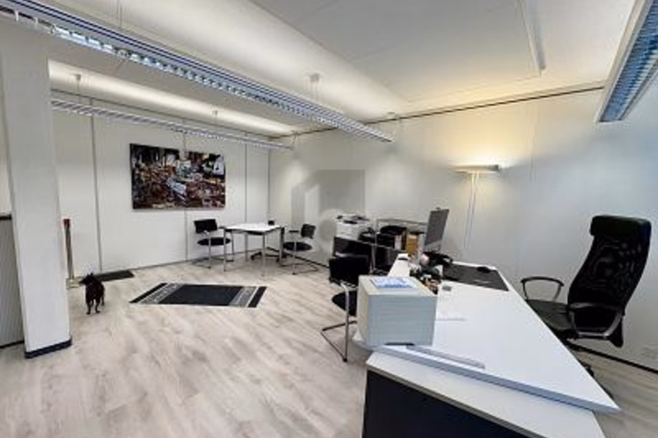 RAPPRESENTATIVO E POLIFUNZIONALE, 8808 Pfäffikon SZ, Schwyz, CH