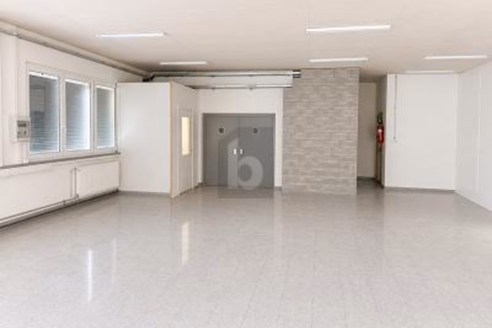 SPACIOUS AND FULL OF POTENTIAL, 1955 St-Pierre-de-Clages, Valais/Wallis, CH
