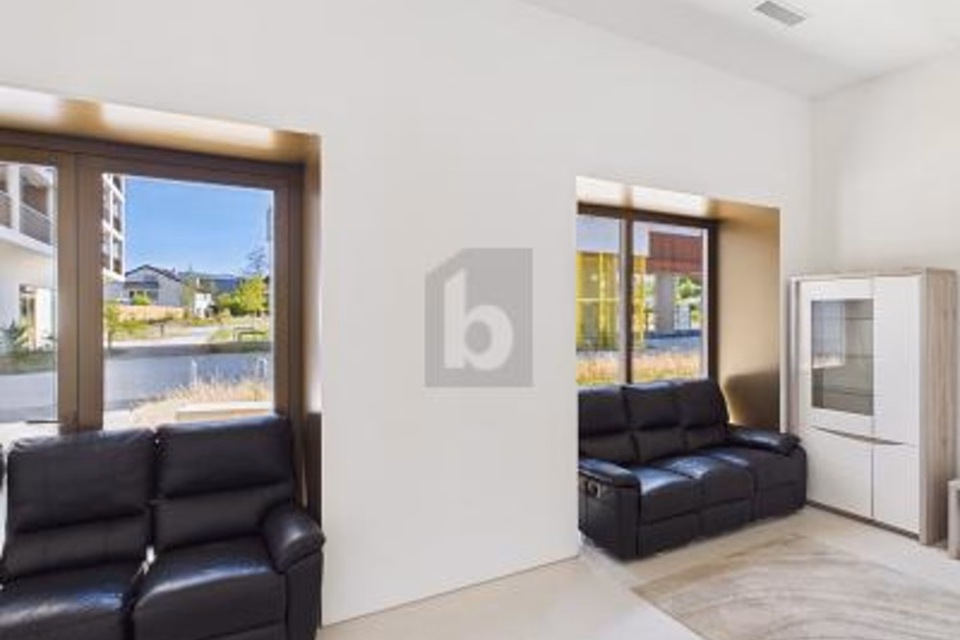LOCALE DI NUOVA COSTRUZIONE CON CUCINA E PARCHEGGIO, 4147 Aesch BL, Basel-Landschaft, CH