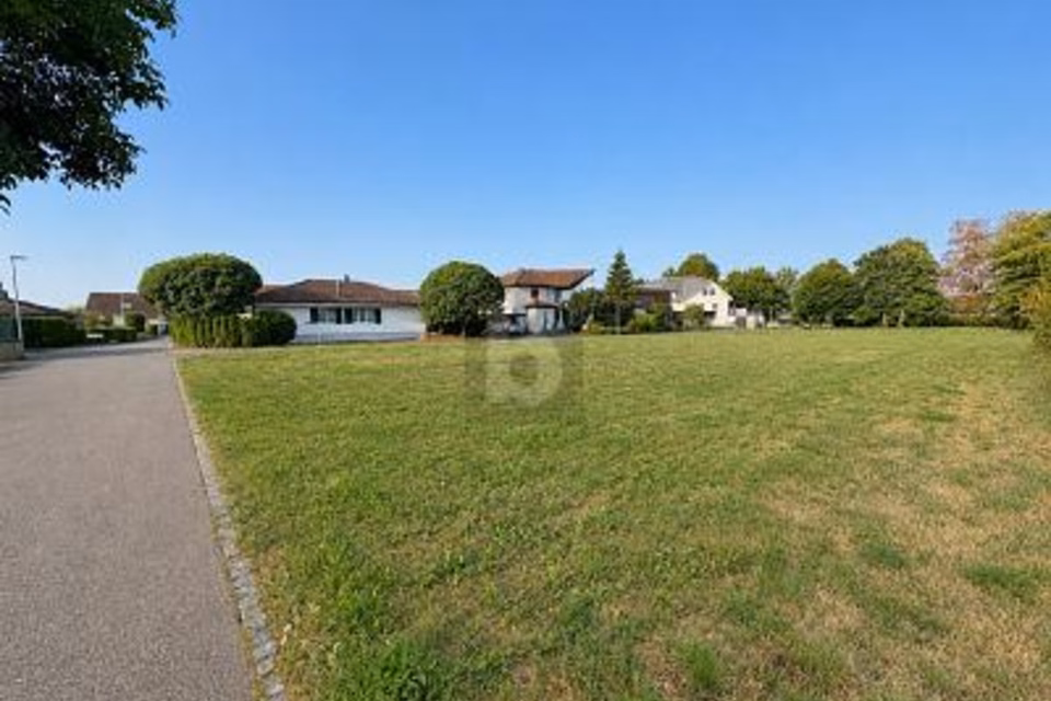 PARADIS CONSTRUCTIBLE DANS UN QUARTIER FAMILIAL, 4543 Deitingen, Solothurn, CH