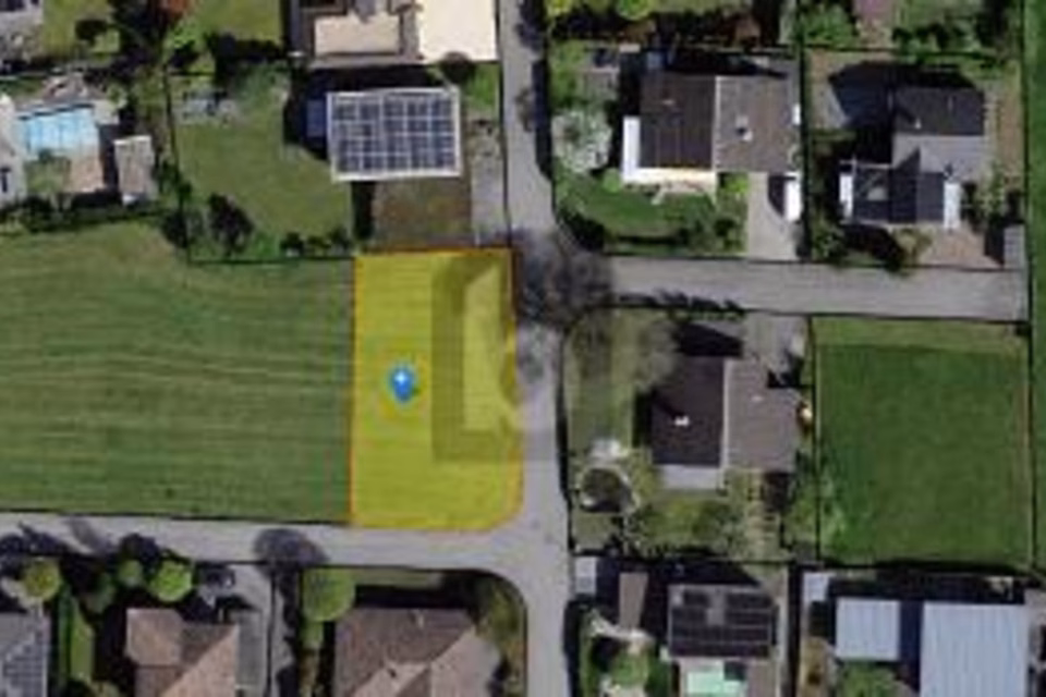 PARADIS CONSTRUCTIBLE DANS UN QUARTIER FAMILIAL, 4543 Deitingen, Solothurn, CH
