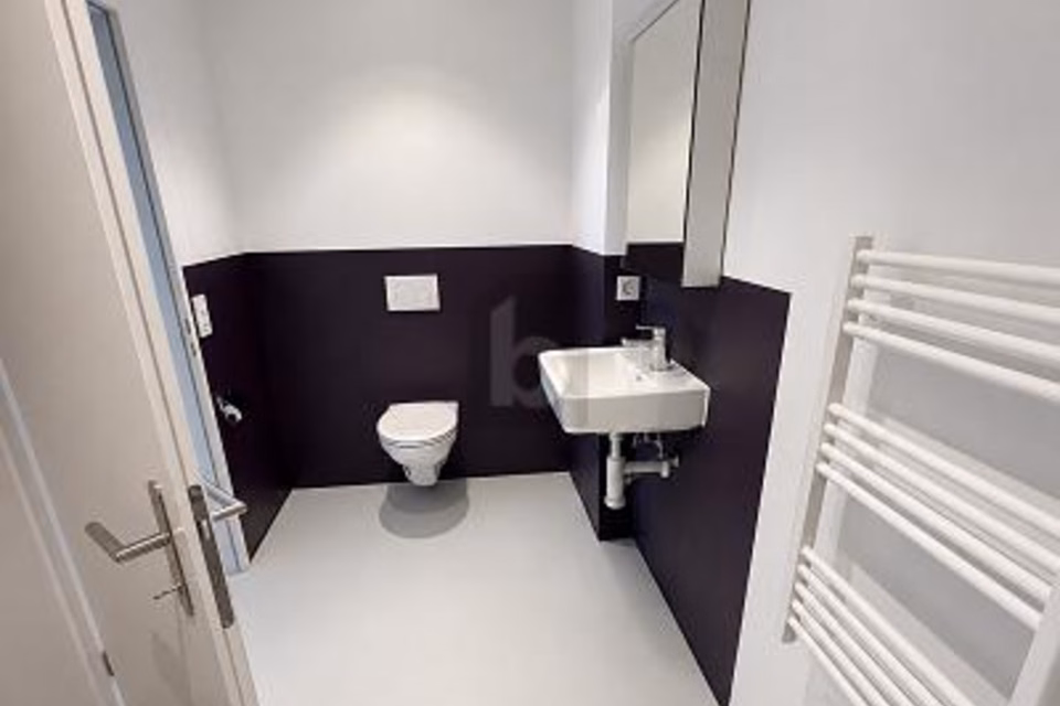 MODERN WITH VERSATILE USAGE OPTIONS, 8623 Wetzikon ZH, Zurich, CH