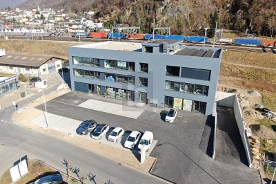 MODERNE ET ENSOLEILLÉE EN POSITION STRATÉGIQUE, 6517 Arbedo, Ticino, CH