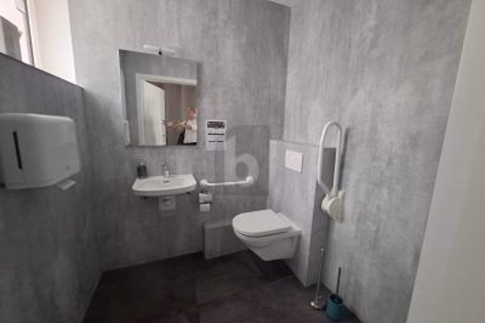 SPAZIOSO E MOLTO MODERNO, 2800 Delémont, Jura, CH