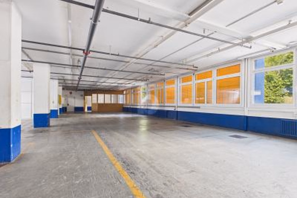 Versatile Usable Space, 8762 Schwanden GL, Glarus, CH