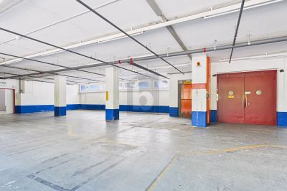Versatile Usable Space, 8762 Schwanden GL, Glarus, CH