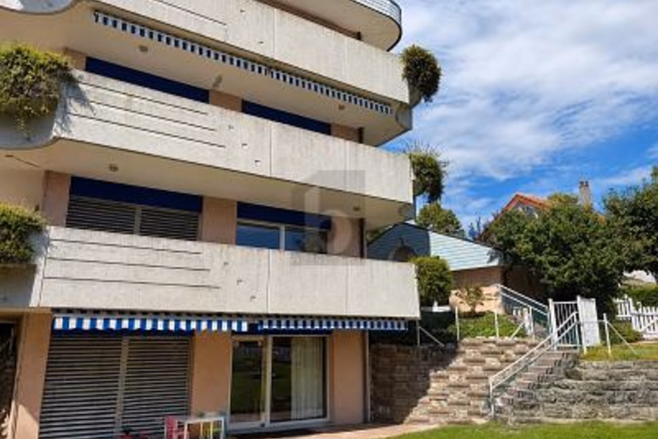 AMPI SPAZI E GIARDINO PER IL VOSTRO ASILO NIDO, 1025 St-Sulpice VD, Vaud, CH
