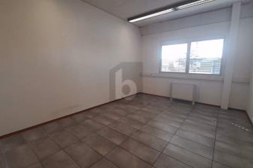 AMPIO, MODERNO E IDEALMENTE SITUATO, 1029 Villars-Ste-Croix, Vaud, CH