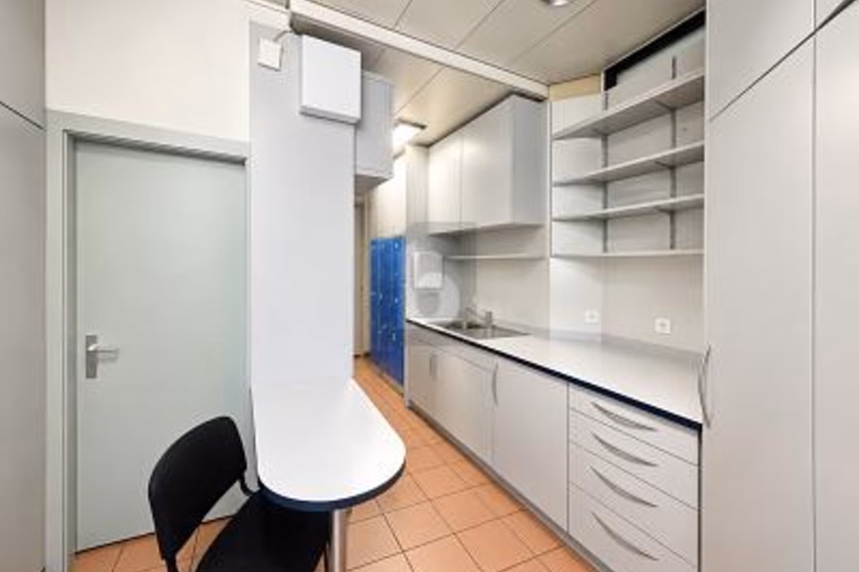 EMPLACEMENT IDEAL, SPACIEUX ET LUMINEUX, 1260 Nyon, Vaud, CH
