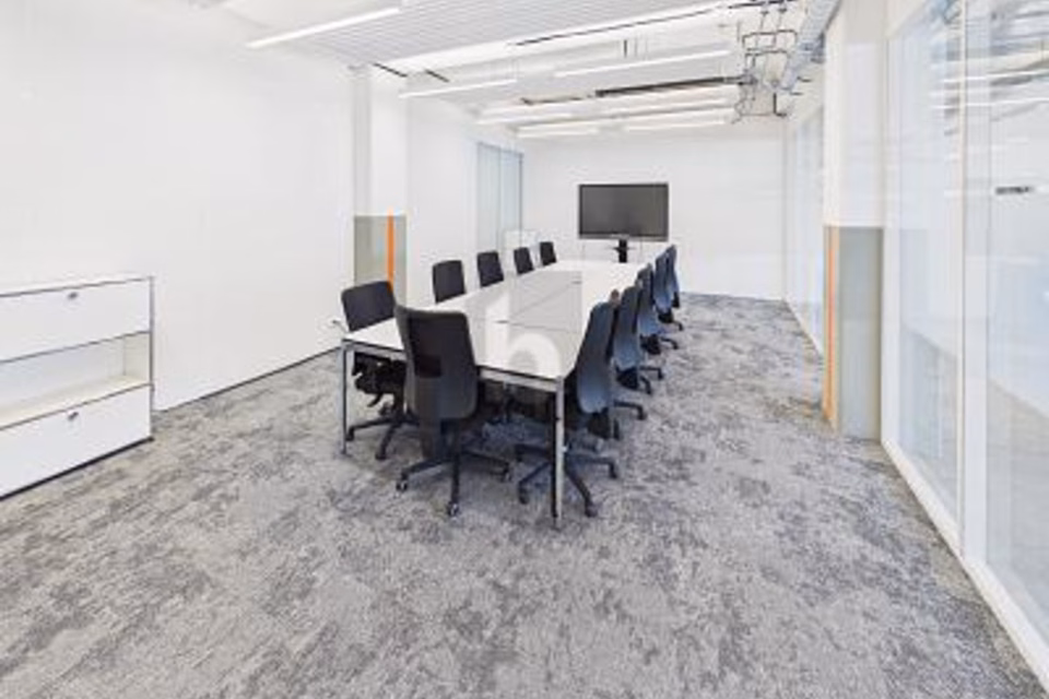 AMPIO, MODERNO E VERSATILE, 3066 Stettlen, Bern, CH