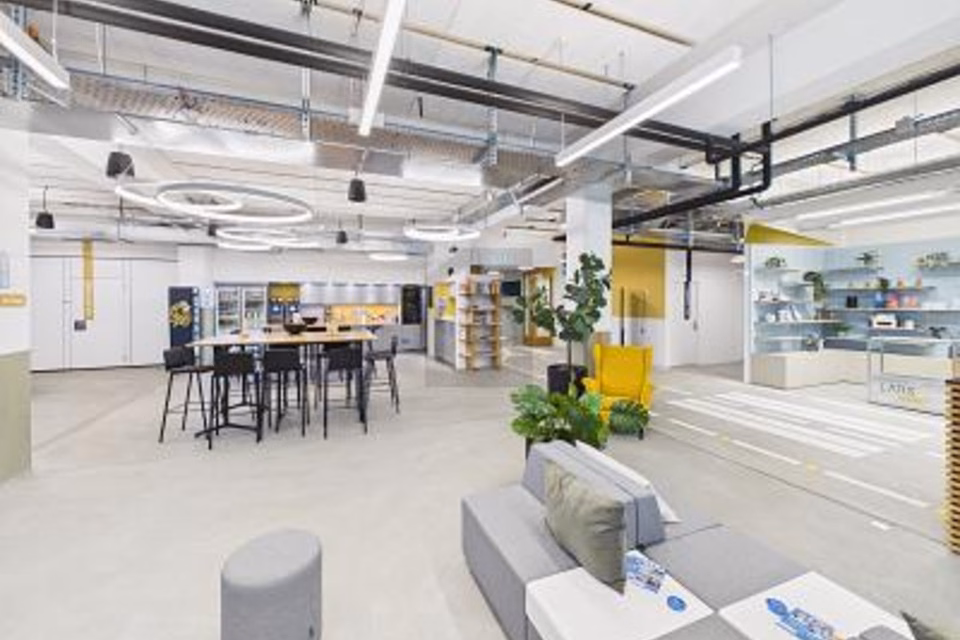 MODERNO E MOLTO VERSATILE, 3066 Stettlen, Bern, CH