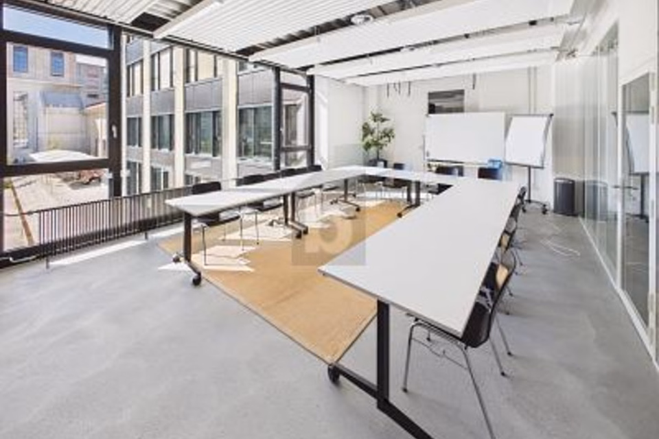 AMPIO, MODERNO E POLIVALENTE, 3066 Stettlen, Bern, CH