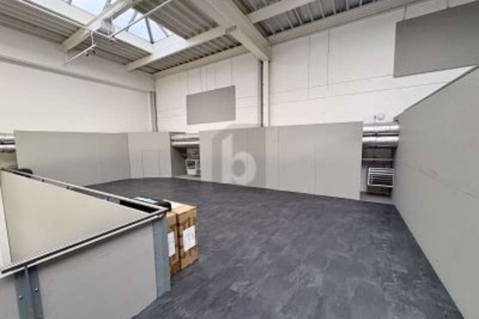 SPACIEUX ET POLYVALENT, 8852 Altendorf, Schwyz, CH