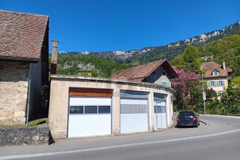 POTENTIEL POLYVALENT AU CŒUR DU VILLAGE, 1446 Baulmes, Vaud, CH