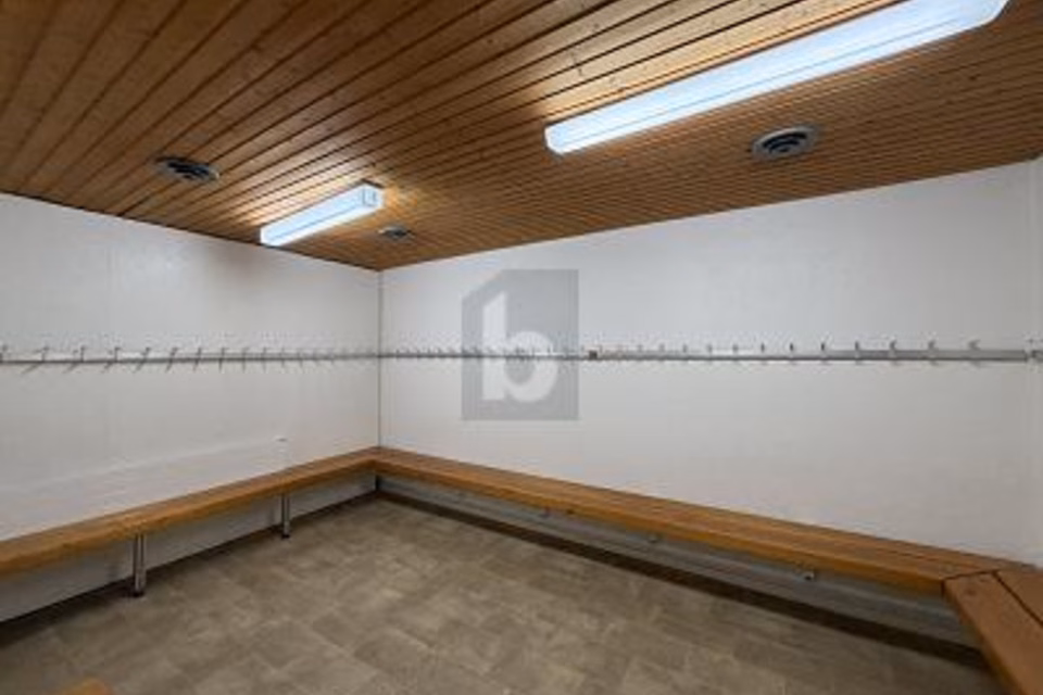 ESPACE POLYVALENT POUR ASSOCIATIONS ET ACTIVITÉS COMMERCIALES, 8152 Opfikon, Zurich, CH