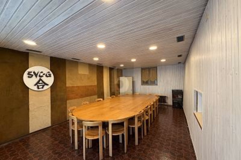 ESPACE POLYVALENT POUR ASSOCIATIONS ET ACTIVITÉS COMMERCIALES, 8152 Opfikon, Zurich, CH