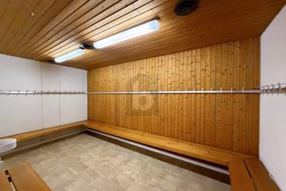 ESPACE POLYVALENT POUR ASSOCIATIONS ET ACTIVITÉS COMMERCIALES, 8152 Opfikon, Zurich, CH