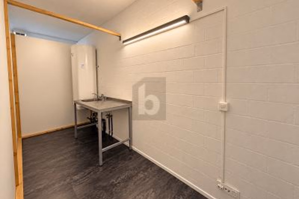 Emplacement de choix pour institut de beauté, coiffeur ou bureau, 4500 Solothurn, Solothurn, CH