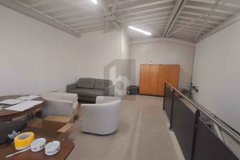 POLYVALENT SUR DEUX NIVEAUX, 1023 Crissier, Vaud, CH