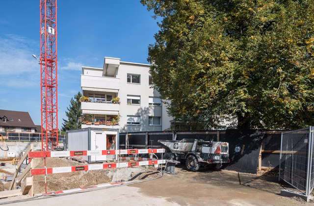 Suchen Sie einen Einstellplatz in Fällanden ? Wir haben mehrere !